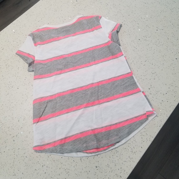 **💜💛** Girls Top **💜💛** - Picture 2 of 2